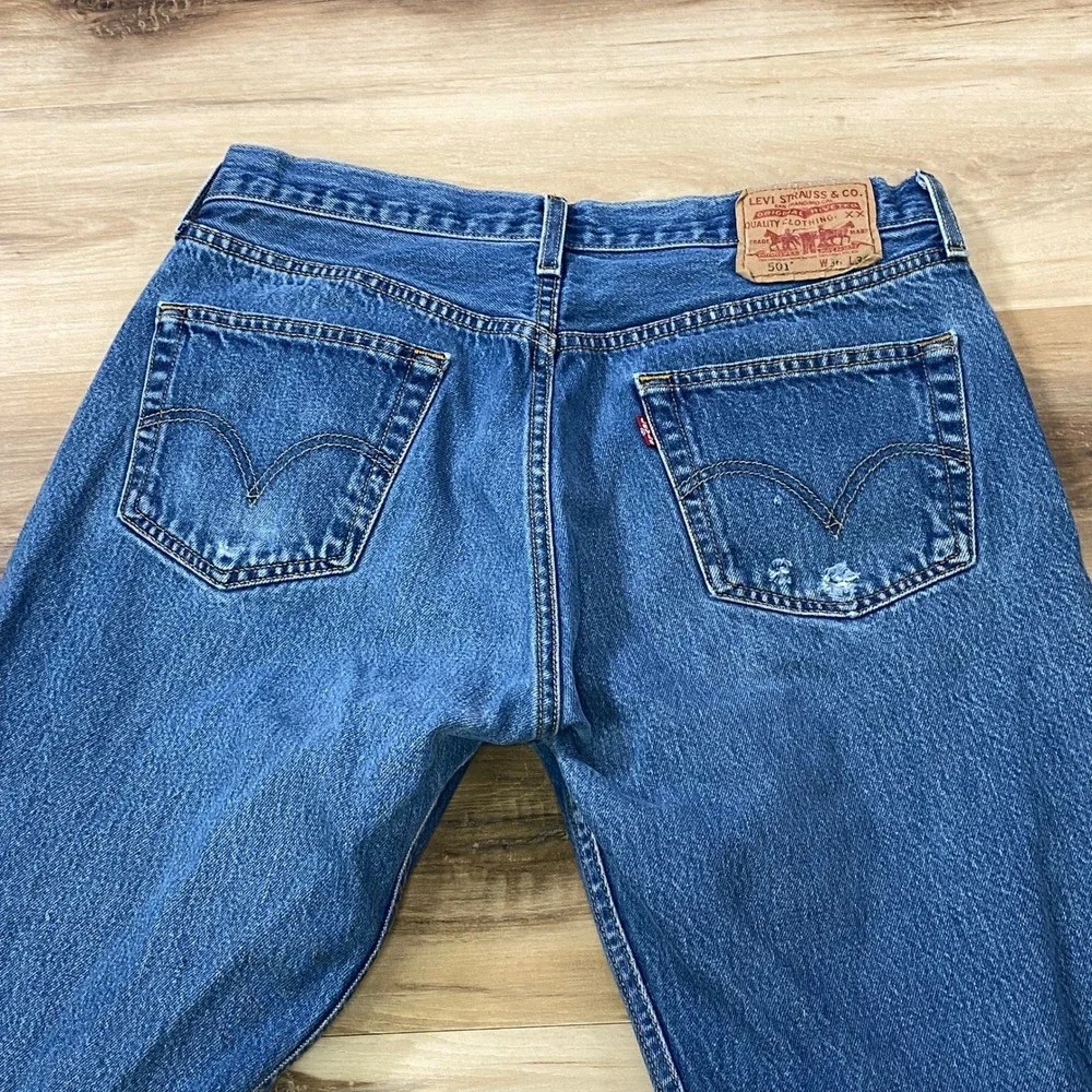 Levi's 501 Jeans Mens 36x32 Heritage 100% Cotton Straight Leg Blue Medium Wash